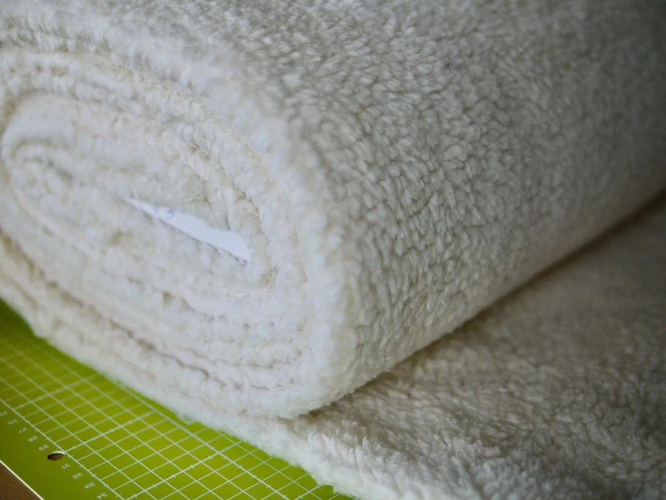 Plüschstoff Teddy Stoff Plüsch natur Webpelz weich flauschig für Kissen Decken - Bild 1 von 4