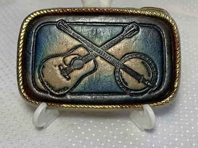 Vtg Belt Buckle Guitar & Banjo Leather Art No 101 Made In USA Foto 1 de 4