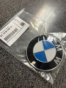 BMW HOOD LOGO OEM💯 EMBLEM BADGE DECAL E39 E38 E36 E65 E66 E34 F01 E90 ORIGINAL - Picture 1 of 1