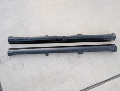 Panel basculante de faldón lateral negro MK4 OEM Golf GTI 20th 337 R32 para VW Jetta GLI 2000-05 Foto 1 de 4