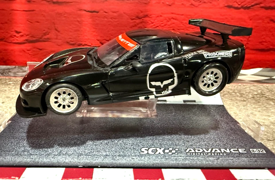 SCX TJR PRO-RACE 1/32 CR6 Corvette Skull con luces y motor FR42 - Nuevo Foto 1 de 4