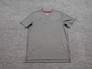 Virginia Tech Shirt Uomo Grigio Medio Dri Fit Manica Corta NCAA Calcio Hokies - Foto 1 di 8