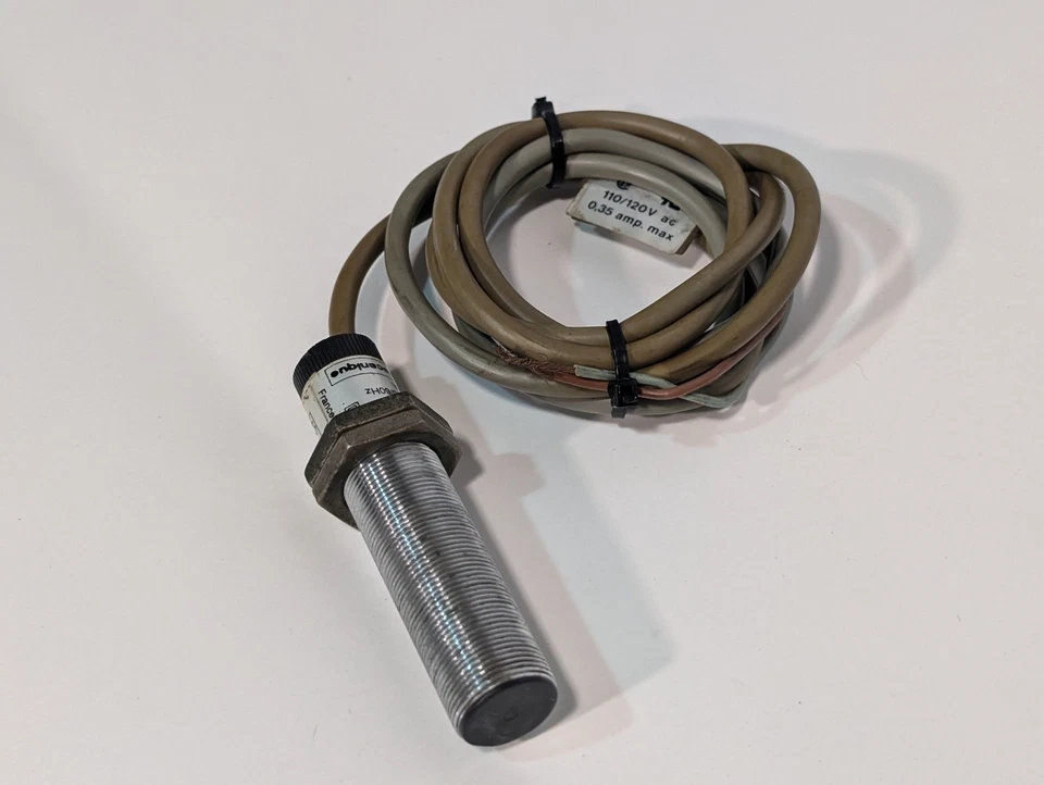 (1) Telemecanique XSA-A05511 Inductive Proximity Sensor 120VAC 50/60Hz 5…350mA - Image 1 of 4