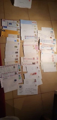 Lot Marcophilie 300 Enveloppes  Non Timbré Etranger Avion + 70 Avec Timbre Monde - Photo 1/4