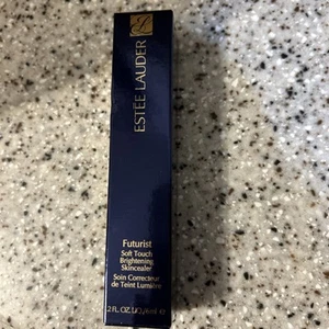 Estee Lauder Futurist Soft Touch Brightening Skincealer 5W New Boxed Concealer - Picture 1 of 3