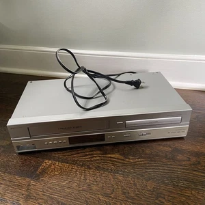 Philips DVP3345V DVD/VCR Combo DVD VHS Player No Remote - Tested Working - Picture 1 of 10