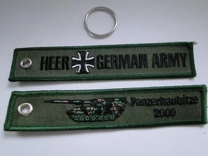 Schlüsselanhänger/Key-ring   Panzerhaubitze 2000  ca 13x2,5, cm  - Picture 1 of 1