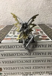 Pewter Fairy Yellow Color Wings - Picture 1 of 3
