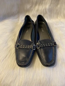 St. John’s Bay Shoes Womens Navy Blue Slip On Loafers - Picture 1 of 7