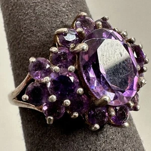 Beautiful VTG Amethyst Cluster Ring W/ 925 Sterling Silver Setting Size 6, 4.9g - Picture 1 of 6