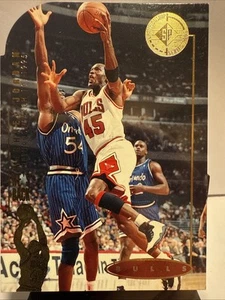 Michael Jordan 1995 SP Championship #41 He's Back Troquelado Inserto Limpio Bulls Hof - Imagen 1 de 10