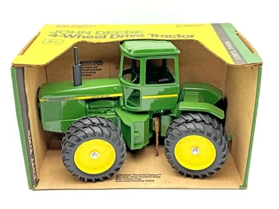 1/16 John Deere 8640 4WD Tactor in Yellow Top Box - Image 1 of 4