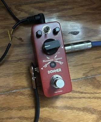 Donner Harmonic Square Mini Octave Effect Pedal Pitch Shifter 3 Tone True Bypass - Image 1 of 4