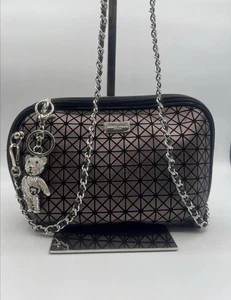 Atemberaubend!* Neu ohne Etikett Giorgio Armani Kosmetik Clutch, Umhängetasche + Taschenanhänger - Bild 1 von 1