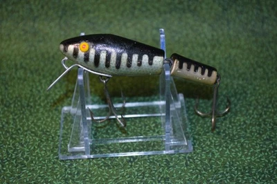 Vintage Yellowed Eye Sinker L & S ( Bass Master 25 ) Jointed Fishing Lure ! - Image 1 of 4
