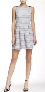 Trina Turk Cecilia Jacquard Fit & Flare Kleid Damen 4 blau weiß Cut Out Rücken - Bild 1 von 14