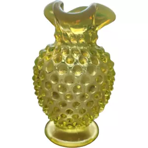 Fenton Hobnail Topacio Vaselina Opalescente Uranio Borde Prensado Patas Triángulo... - Imagen 1 de 1