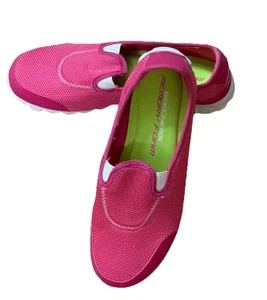 Sketchers Women's Pink Pull On Sneakers Memory Foam Size 7 New - Picture 1 of 7