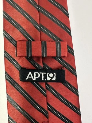 Apt. Gravata listrada 9 masculina - Imagem 1 de 4