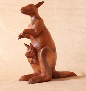 Holz Känguru mit Kind stehend braun Schnitzerei Handarbeit Holzfigur Dekoration - Bild 1 von 11