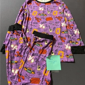 Oak & Ollie Bamboo 2 piece set Purple Friends Themed Pajamas size 7 - Picture 1 of 2
