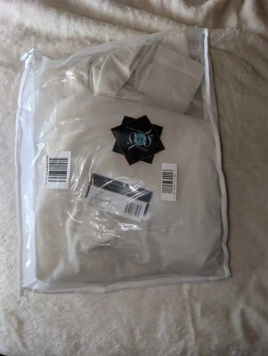 Dos telas y muebles exclusivos cortina de terciopelo apagón 50" x 84" Foto 1 de 4