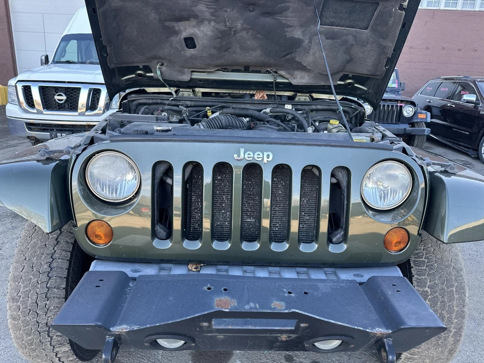 07 08 09 10 11 12 13 14 15 16 17 18 JEEP WRANGLER Grille — 第 1/1 张图片