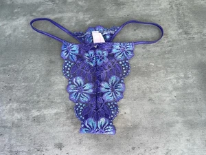 VTG 2001 VICTORIAS SECRET SEXY SOFT NYLON SILKY VString THONG PANTY RARE M NEW - Picture 1 of 7
