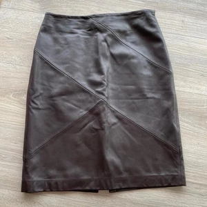 Women's Chocolate Brown Leather Pencil Skirt sz 4 Vintage 90's Minimalist Y2K  - Picture 1 of 8