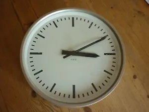 Vintage GPO Clock 76B - Industrial 12" Wall Clock 1969 Gent & Co. Ltd. - Picture 1 of 19