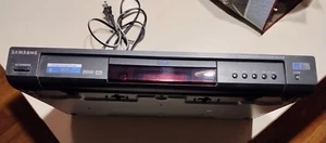Samsung DVD Player with Remote Control - Picture 1 of 14