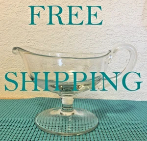 Vintage UNBRANDED Heavy Clear Glass Round GRAVY / SAUCE Boat  5"W x 4.5"H - Picture 1 of 9