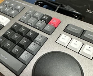Blackmagic DaVinci Resolve Speed Editor Keyboard No Software Japan Used - Picture 1 of 2