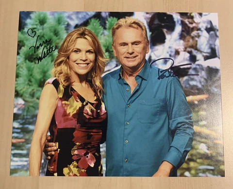 PAT SAJAK & VANNA WHITE SIGNED 8x10 PHOTO AUTOGRAPHED WHEEL OF FORTUNE HOSTS COA Cover