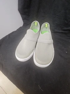 OOFOS OOmg eeZee Gray Mesh Slip On Recovery Shoes Women's 9 - Picture 1 of 8
