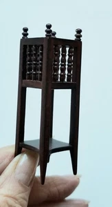 DOLLHOUSE MINIATURE BESPAQ MAHOGANY PLANT STAND WITH CORNER SPIRES - Picture 1 of 5