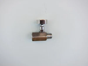 Lowrider Hydraulics 3/8" female to 3/8" male slowdown, chrome, 1 pack - Imagen 1 de 4