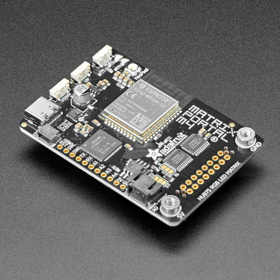 Adafruit Matrix Portal, CircuitPython-basierter Internet-Display-Treiber, 4745 - Bild 1 von 4