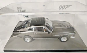 Aston Martin V8 No Time Do Tie James Bond n°2 1/24 Nuevo y Caja Modelo Diecast - Imagen 1 de 12
