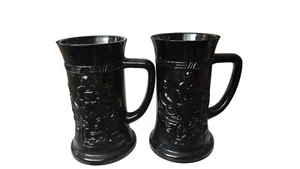 Set Of 2 Tiara Exclusives Black Amethyst Indiana Glass Beer Steins, Tavern Scene - Picture 1 of 5