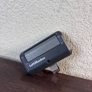 LiftMaster Chamberlain Garage Door Remote Control Transmitter 891LM HBW7359 - Picture 1 of 6