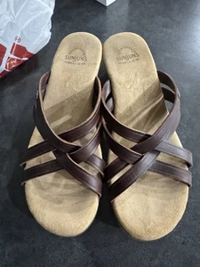 G.H. Bass & Co. Sunjuns Sheila Brown Slide On Wedge Sandal Size 9 - Picture 1 of 8