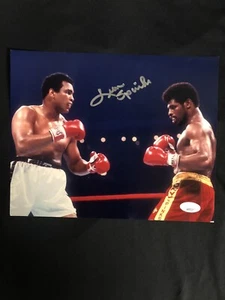 Leon Spinks Signed Photo 8x10 Autograph Vs. Muhammad Ali JSA - Picture 1 of 1