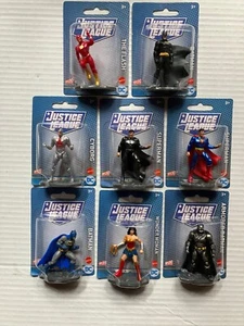 COMPLETE SET OF 8 JUSTICE LEAGUE 3" PLASTIC FIGURES - Picture 1 of 2