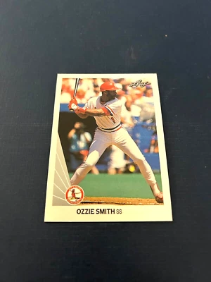 1990 Leaf Baseball Ozzie Smith #142 HOF Set Break NM - Image 1 of 2