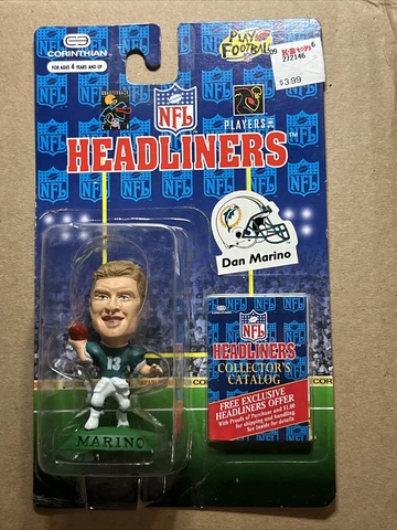 Dan Marino NFL Miami Dolphins Football Headliners Figurine 1996 Corinthian Cover