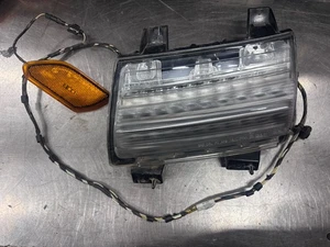 2020-2021 Jeep Gladiator JT LH LED Turn Signal Indicator Light W/ Marker Light - Picture 1 of 5