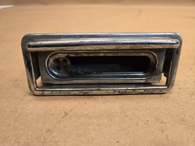 Cenicero consola central Jaguar XJS XJ6 S3 BEC19018 Foto 1 de 4