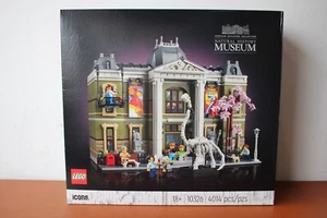 LEGO Icons Modular Buildings Collection: Natural History Museum (10326) - Picture 1 of 7