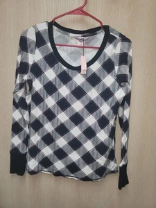 Victoria's Secret Signature Plaid Holiday Long Sleeve Pajama Top Size Small NWT - Picture 1 of 9